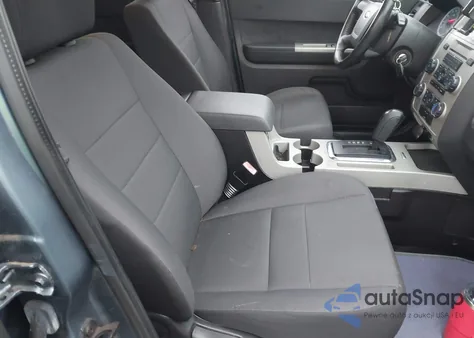 2011 Ford Escape Xlt из США, поврежденный, VIN 1FMCU0DG9BKB81904